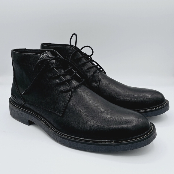 Kenneth Cole Reaction Black Trail Chukka Ankle Boots NWT size 10 - Picture 2 of 11